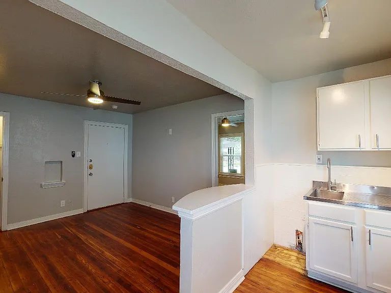 4515 Junius St — Photo 32