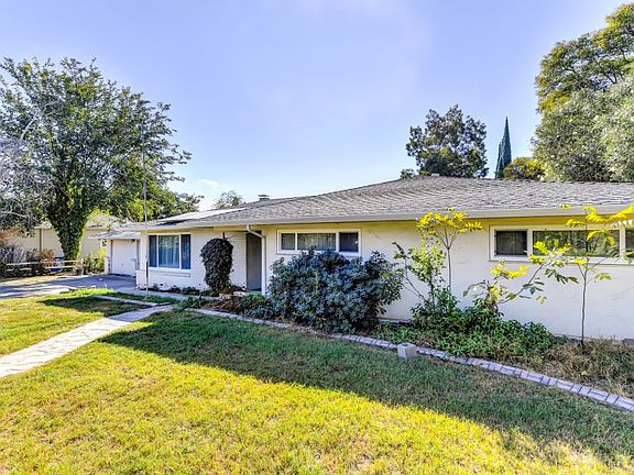 2nd image of 1086 La Casa Ave