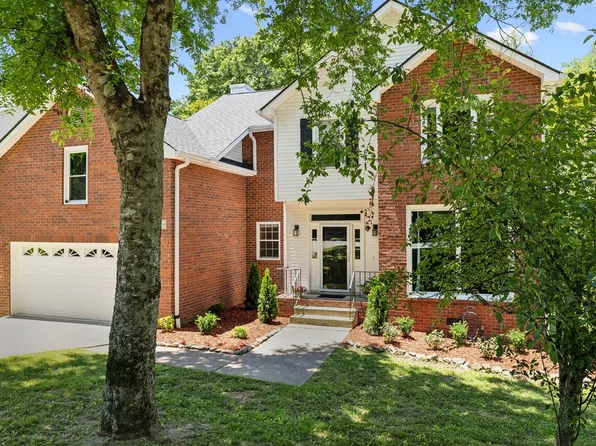 5869 Woodlands Ave, Nashville, TN 37211