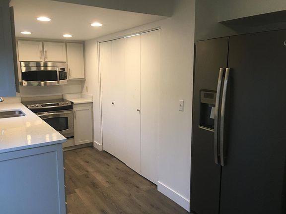 2nd image of 1070 Atkin Ave
