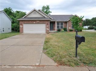93 Oak Ridge Estates Dr, Glen Carbon, IL