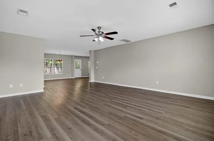 1016 Deerberry Rd — Photo 6