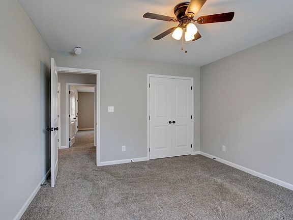 3rd image of 1569 Kestrel Dr