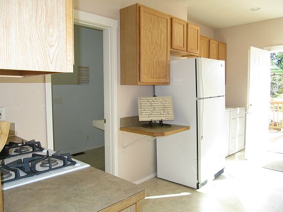 5th image of 1626 Scenic Dr