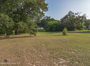 401 2nd St, Gulfport, MS 39507