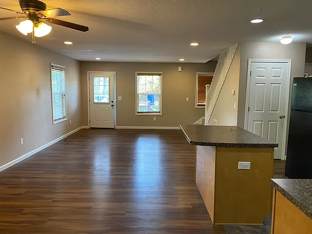 47 Enka Orchard St — Photo 8