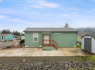 119 Oak Leaf Ln, Winston, OR 97496