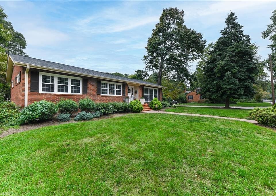 1st image of 2917 Northampton Dr
