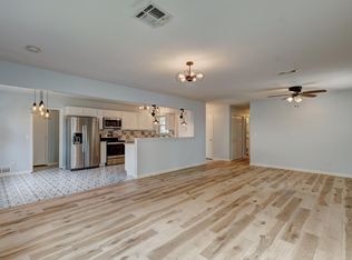 10109 Stoneham Ave, Oklahoma City, OK 73120