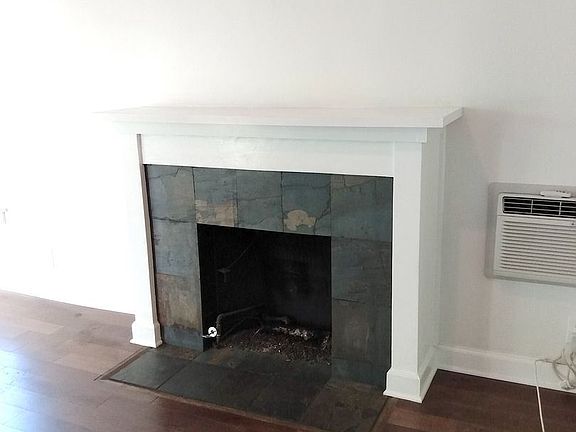 3rd image of 7604 Lexington Ave #7608