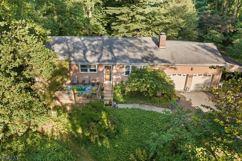 1st image of 30 Rocktown Hill Rd