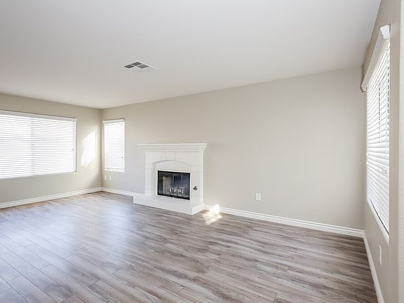 4th image of 1814 La Villa Dr