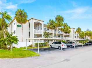 946 Virginia St APT 104, Dunedin, FL 34698