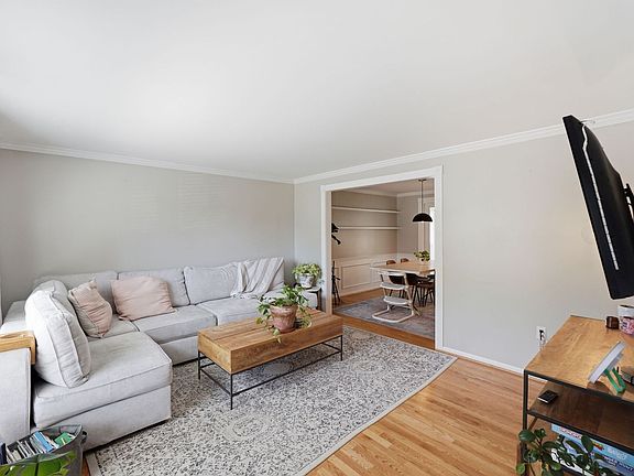 2nd image of 15336 Baileys Ln