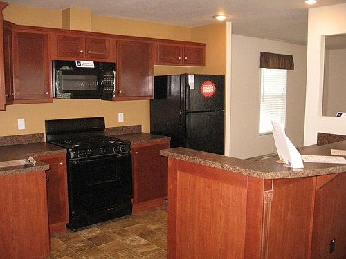 2nd image of 124 Linden Blvd