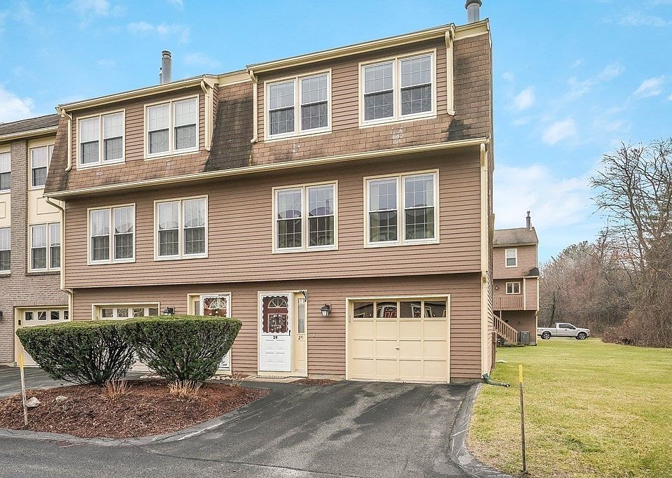 1st image of 29 Heritage Dr