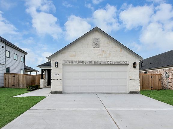3rd image of 5839 Madison Trail Dr