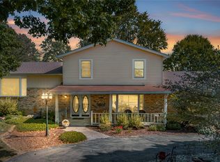 2762 N Harris Rd, Ypsilanti, MI 48198