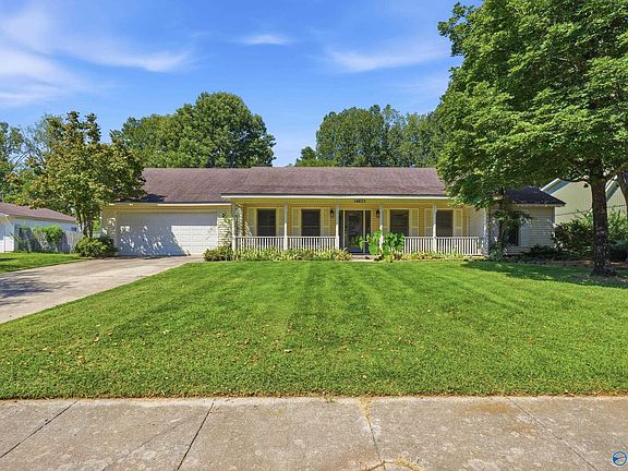 2nd image of 14875 Clovercrest Dr SE