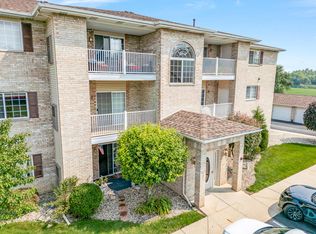 2001 W 75th Pl UNIT 25, Merrillville, IN 46410