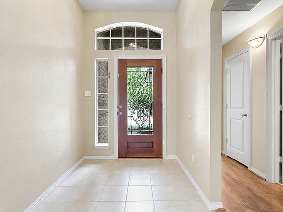 4th image of 10487 Torrey Pines Dr