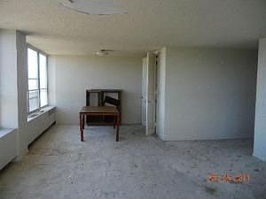 3rd image of 4800 S Lake Shore Dr #401N