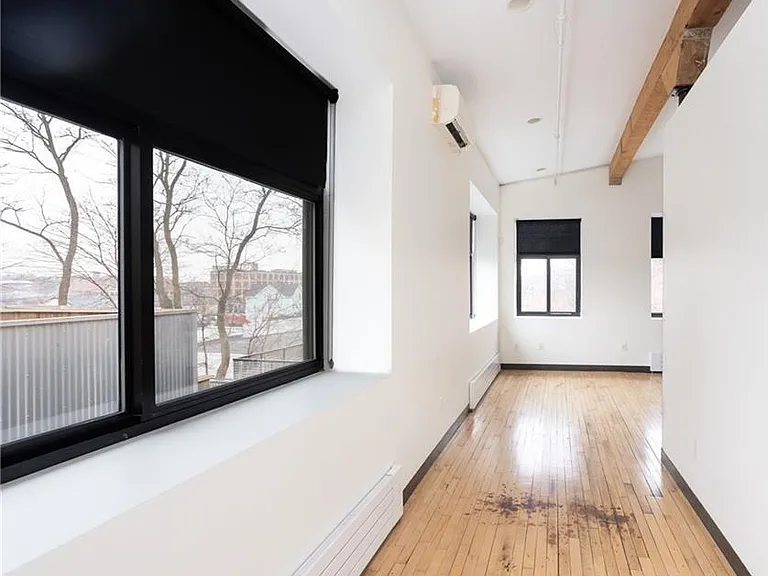 28 Wolcott St — Photo 18