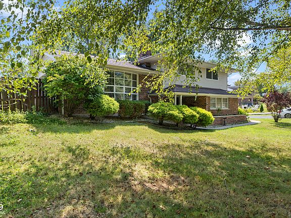2nd image of 539 Cedar Ln