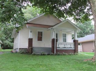 408 Hawthorne Ave, Rockford, IL 61108