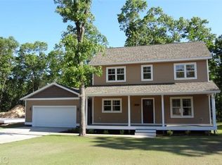 2504 Chestnut Trl, Muskegon, MI 49442