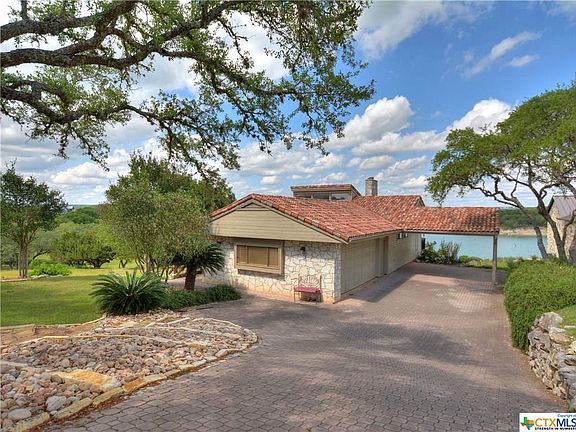 3rd image of 1180 Kings Point Dr