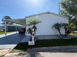 Carefree Village Community, Tampa, FL 33615