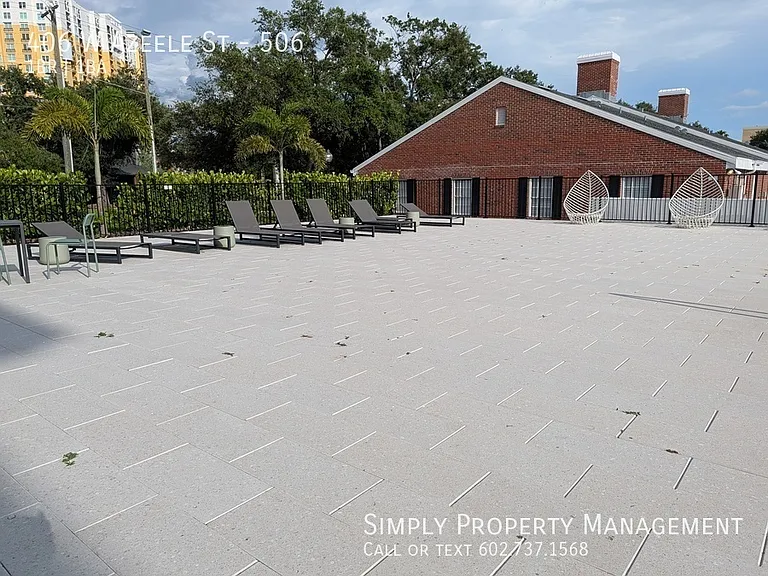 406 W Azeele St #506 — Photo 12