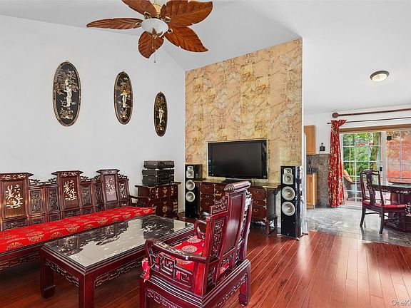 4th image of 18 Segal Avenue