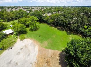 8401 Franklin Ct, North Richland Hills, TX 76182