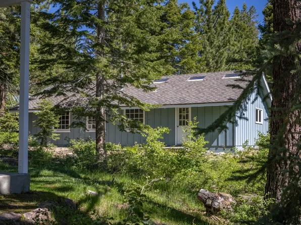 2 Hill St, Mammoth Lakes, CA 93546