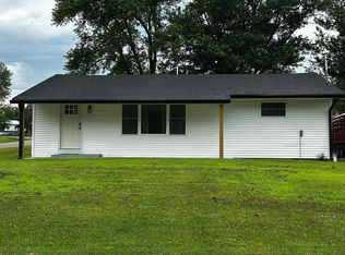 748 7th St, Blythedale, MO 64426
