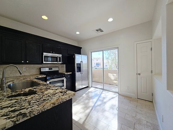 3rd image of 10753 Ackers Dr