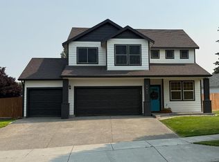 2017 S Tweedt St, Kennewick, WA 99338