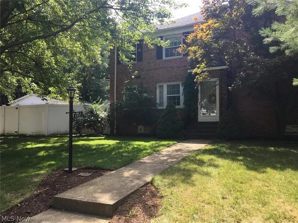 2312 Milton Rd, University Heights, OH 44118
