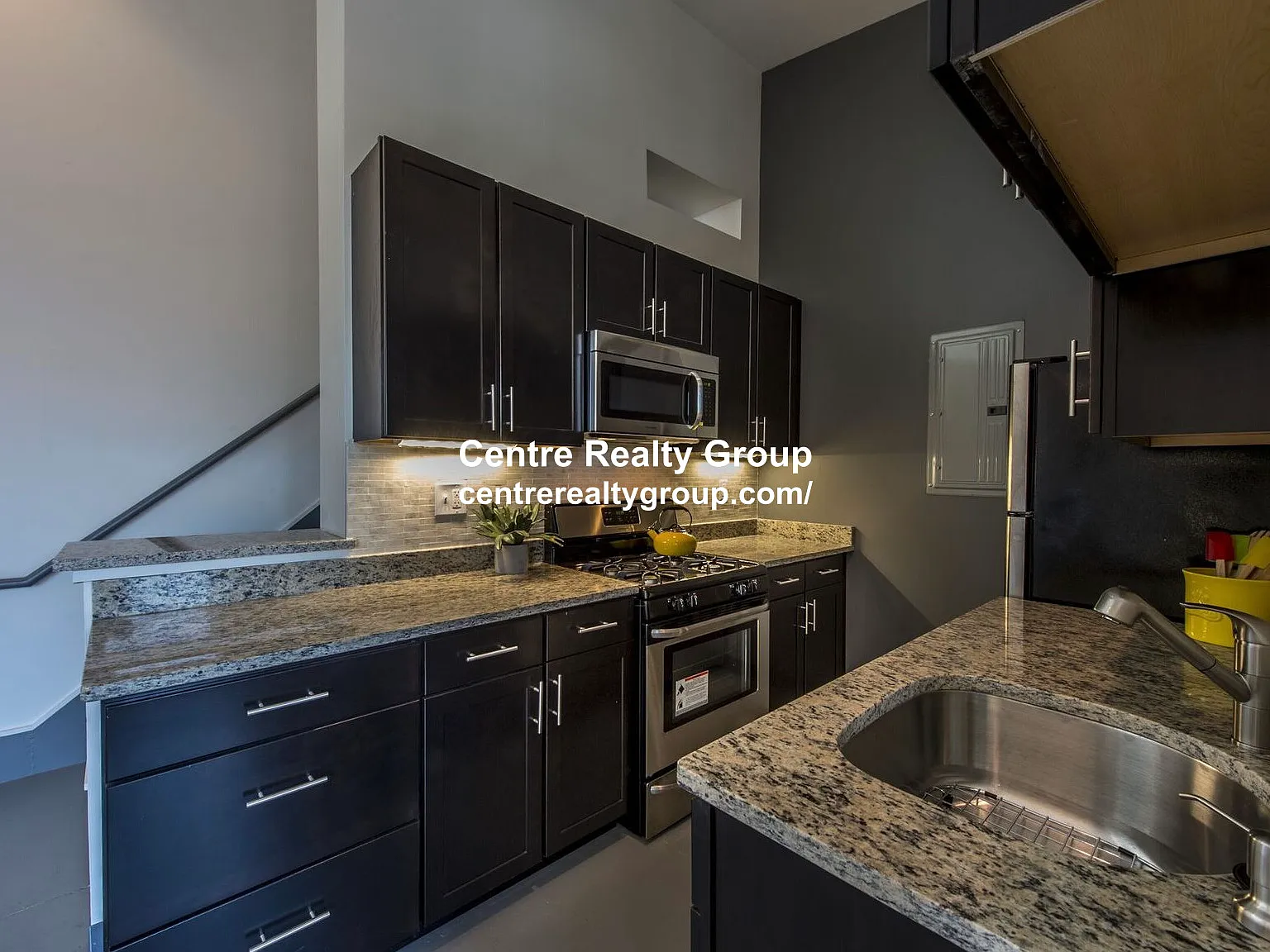 2 bed, 1.0 bath, $4,200 — Photo 3