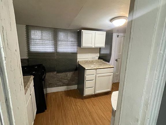 4th image of 3340 Malta St