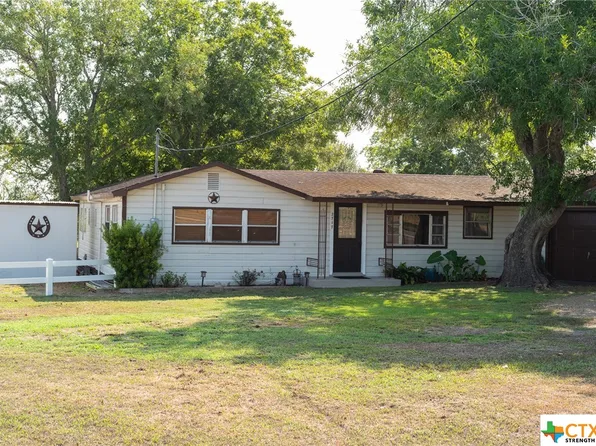 2717 Fm 1685, Victoria, TX 77905