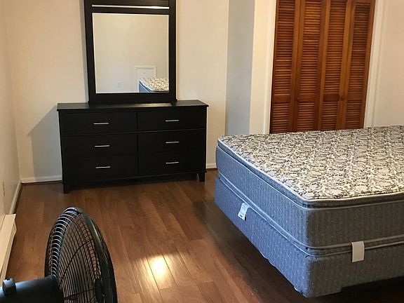 2nd image of 1023 Little Bay Ave APT 4
