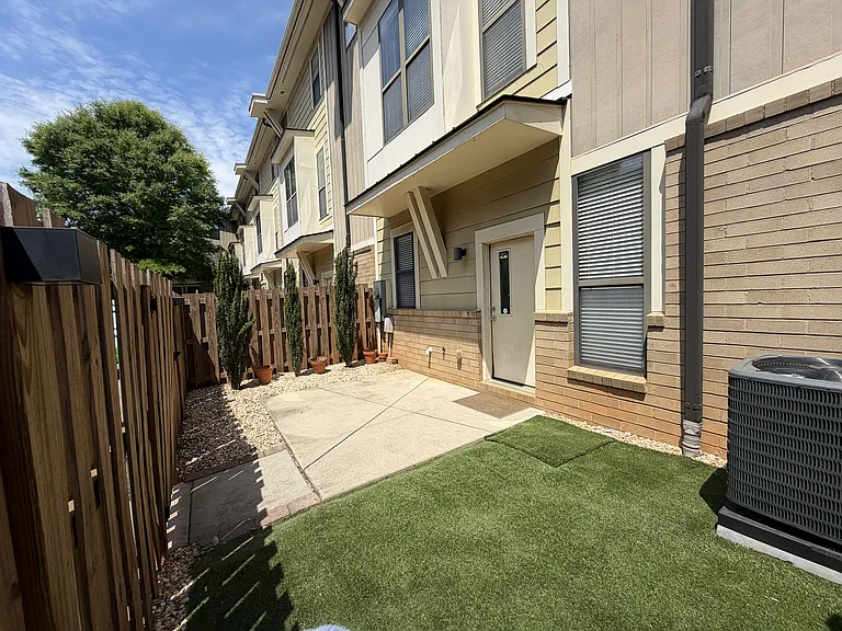 3407 Steel Yard Ct — Photo 46