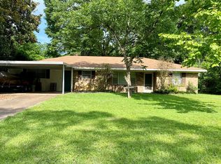 1015 Wells St, Nacogdoches, TX 75964
