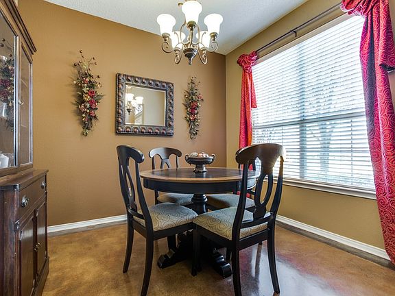 5th image of 7299 Waterlily Ln