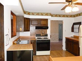 Spacious & Open Kitchen