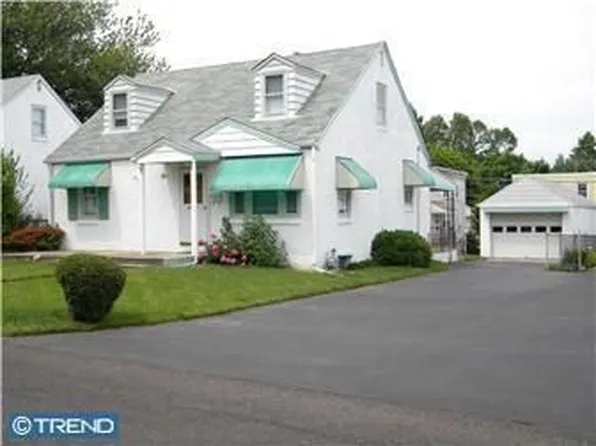 917 Burke St, Jenkintown, PA 19046
