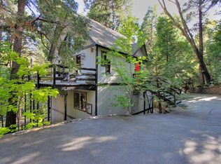 385 Terrace Rd, Lake Arrowhead, CA 92352